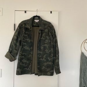 Urban Outfitters army print jacket - medium

Offers always welcome!